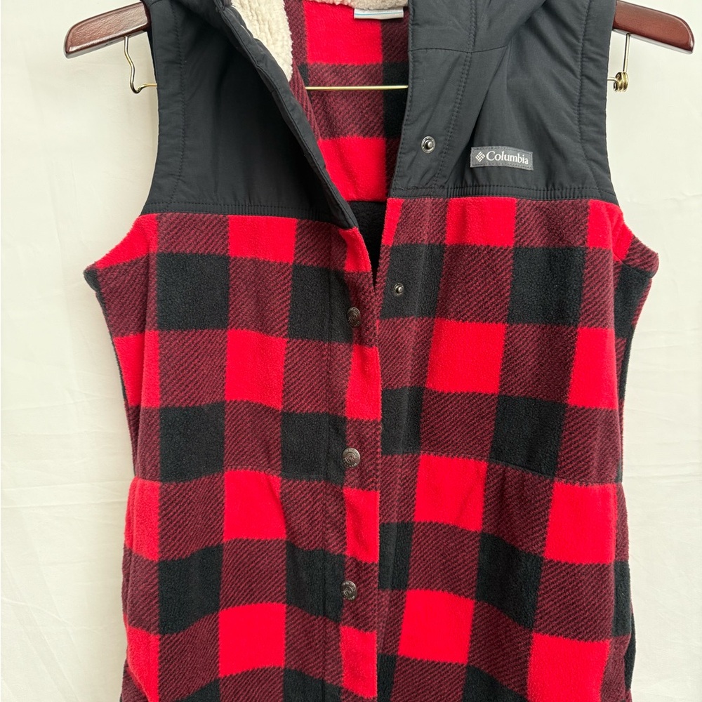 Columbia Red and Black Fleece Vest